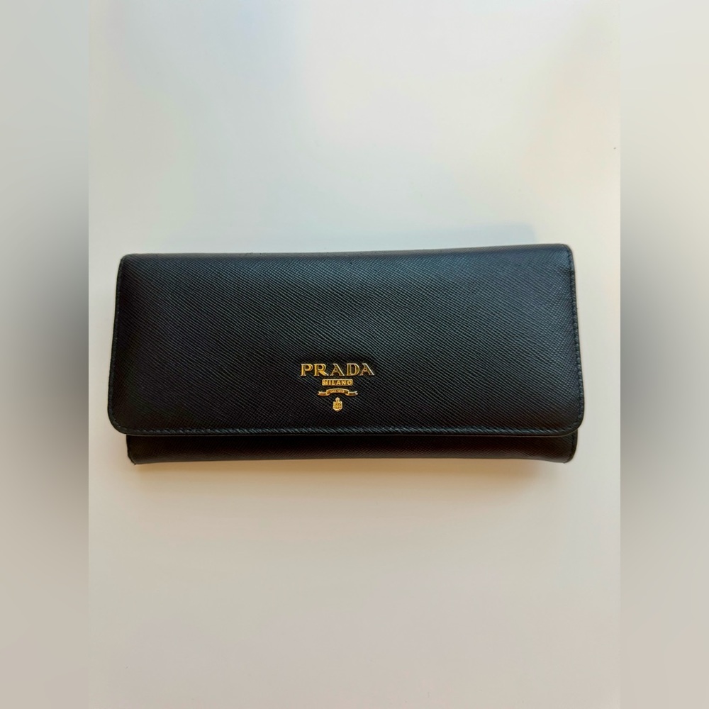 💯Authentic Prada Saffiano Leather Wallet